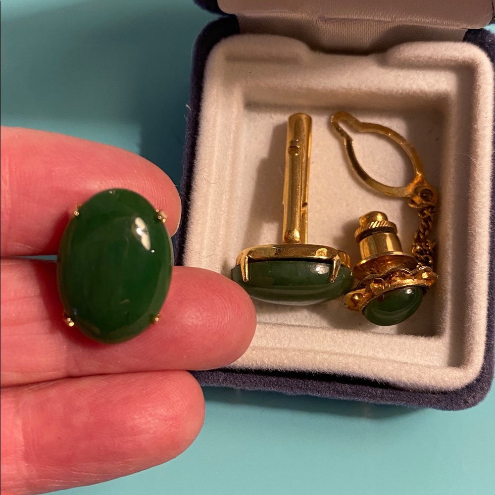 Genuine Jade Cufflinks & Tie Tack - Picture 5 of 13